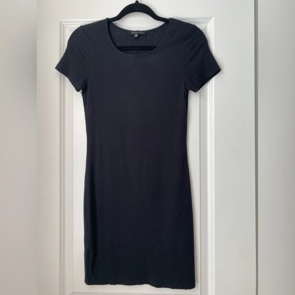 Kendall & Kylie Black Mini Dress - Picture 2 of 4